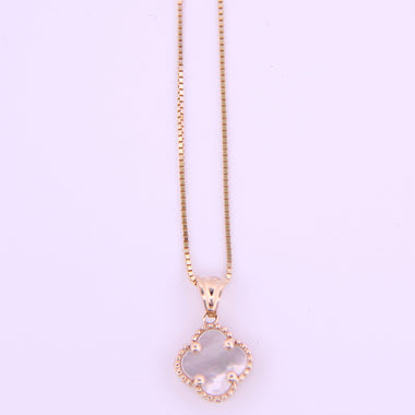 10K Yellow Gold Mother of Pearl Clover Pendant with Chain